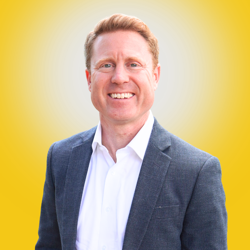 Simple Professional LinkedIn Profile Picture (1)